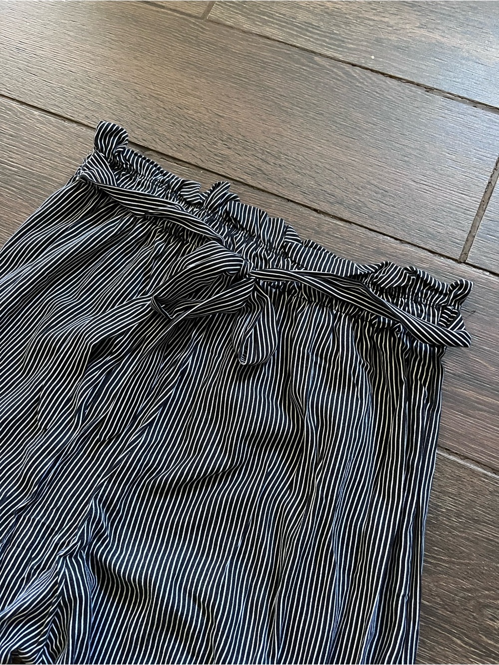 See You Monday Women’s Striped Wide Leg Paperbag Pants Size M Tie Waist